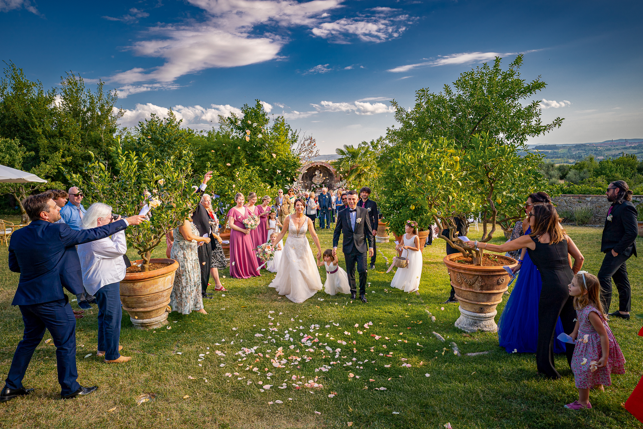 Intimate micro wedding in Tuscany